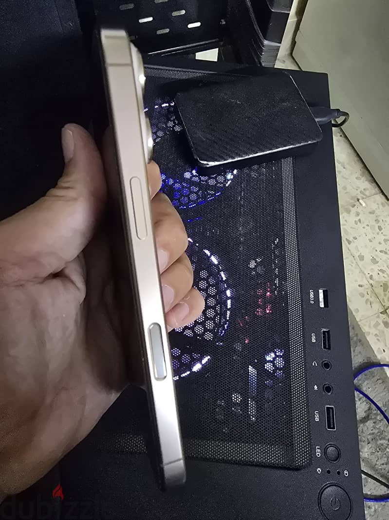 Apple - iPhone 16 Pro 1