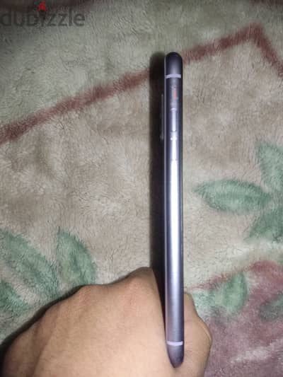 Apple - iPhone 11
