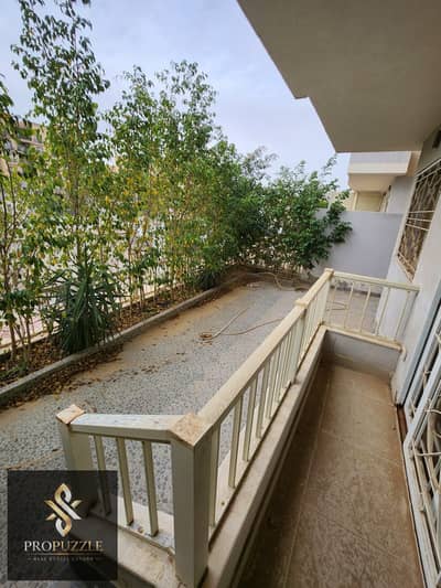 Ground Floor Apartment with Private Front & Back Gardens for Sale IN JAYD