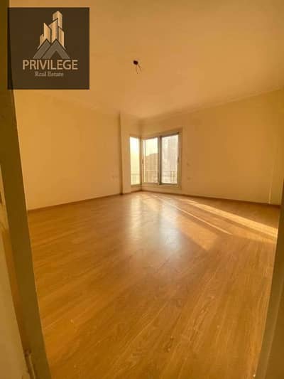 For sale, a licensed administrative office of 155m in Maadi, Super Lux, a prime location for a unique opportunity for investors.