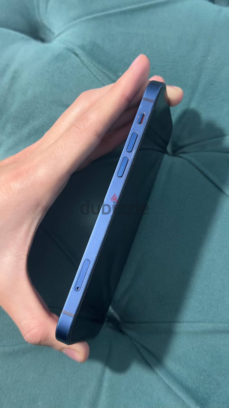 Apple - iPhone 12 4