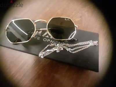فضه ايطالي ونظارة RAY BAN