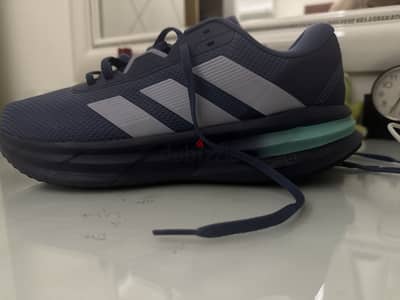 Adidas Galaxy 7 M - Size 45 1/3