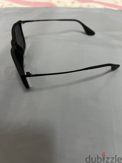 Ray -ban sunglasses