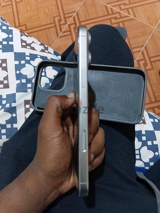 Apple - iPhone 16 Pro Max 1