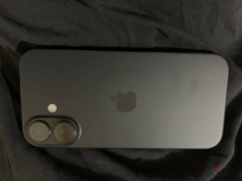 Apple - iPhone 16 1