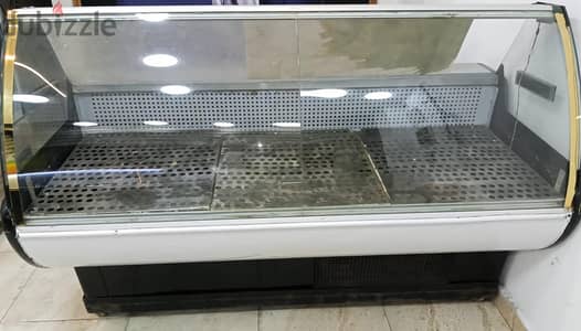 ثلاجة عرض استعمال بحالة ممتازة 2 متر