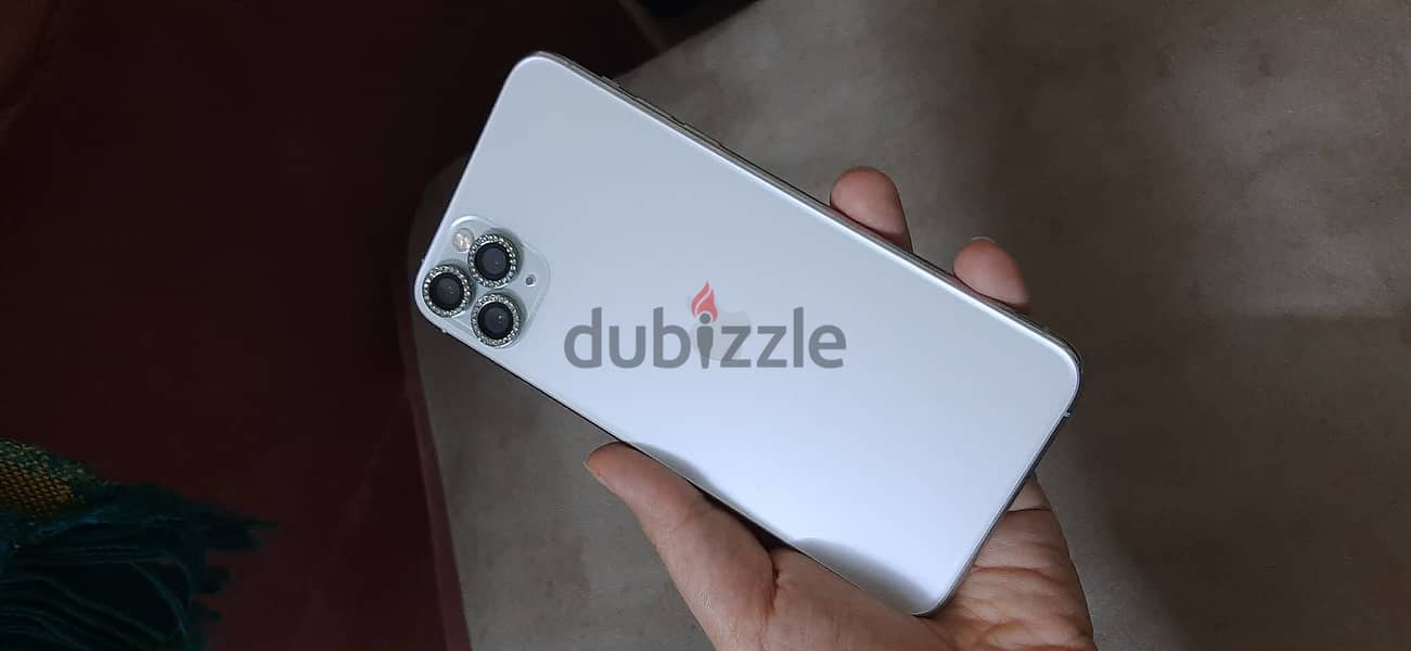 Apple - iPhone 11 Pro Max 2