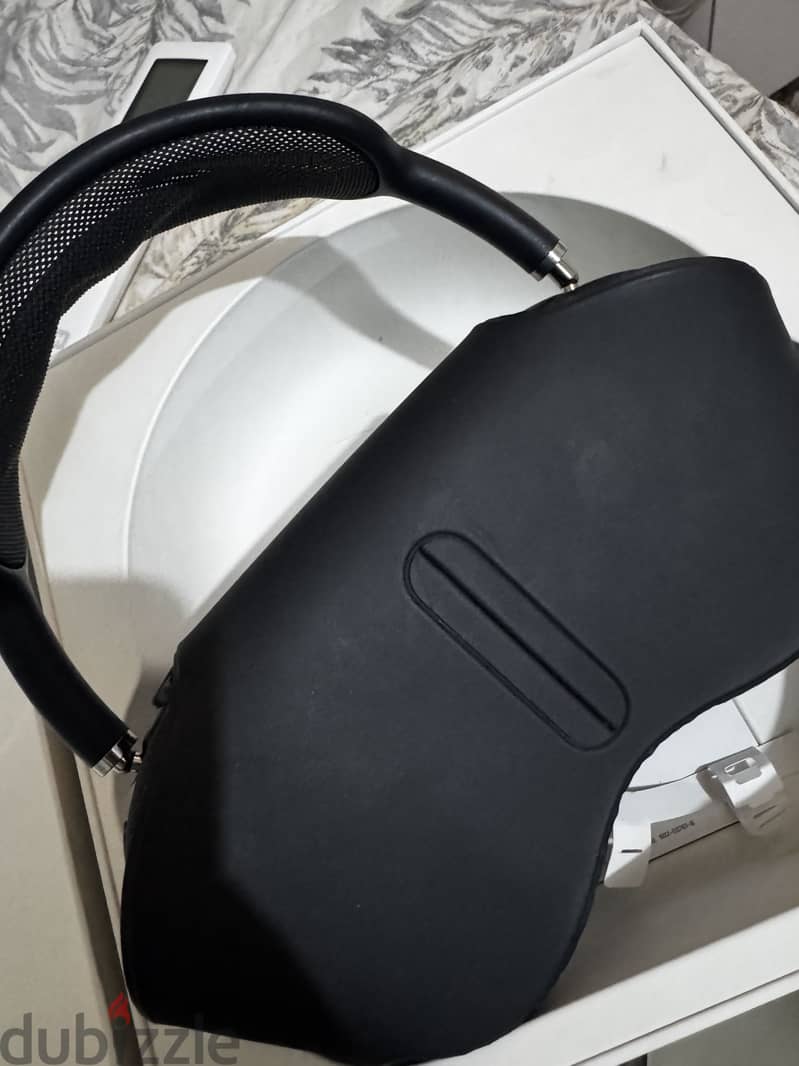 airpods max 1