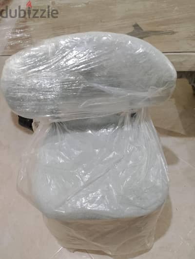 سفره ٦كراسي مودرن بكياس المعرض لم تستخدم حاله جديده
