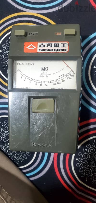جهاز قياس مقاومة العزل (Megger / Insulation Tester) صناعة  يابانية