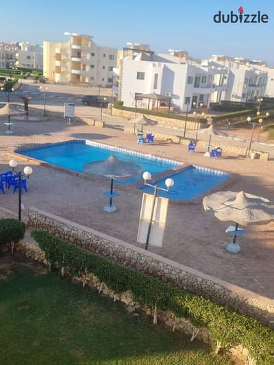 شاليه للإيجار برأس سدر | قريه جولدن بيتش 1  إطلالة مباشرة على البسين