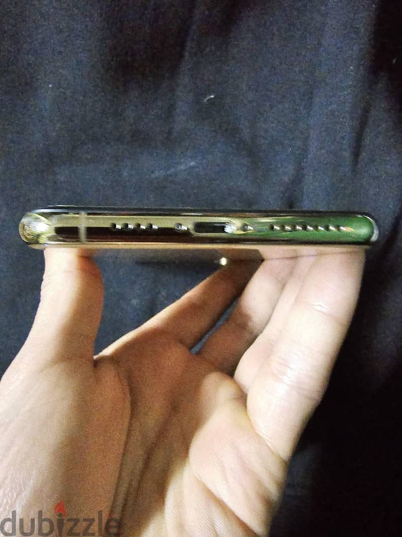 Apple - iPhone XS Max 3