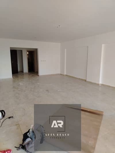 182 meter for rent legally in Al-Rehab 2