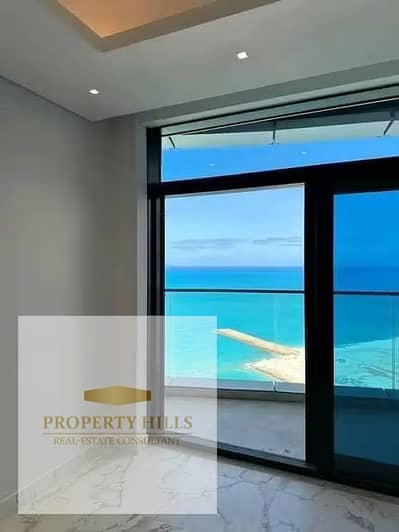 هبيع أميز فيلا استلام فوري متشطبه بالكامل بالتكيفات والمطبخ full sea view
