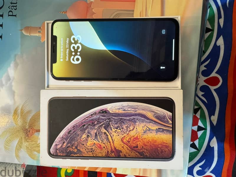 Apple - iPhone XS Max 1