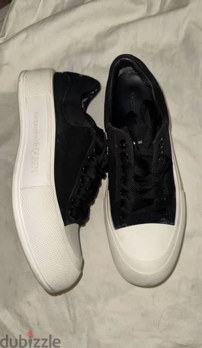 alexander mcqueen original with dust bag