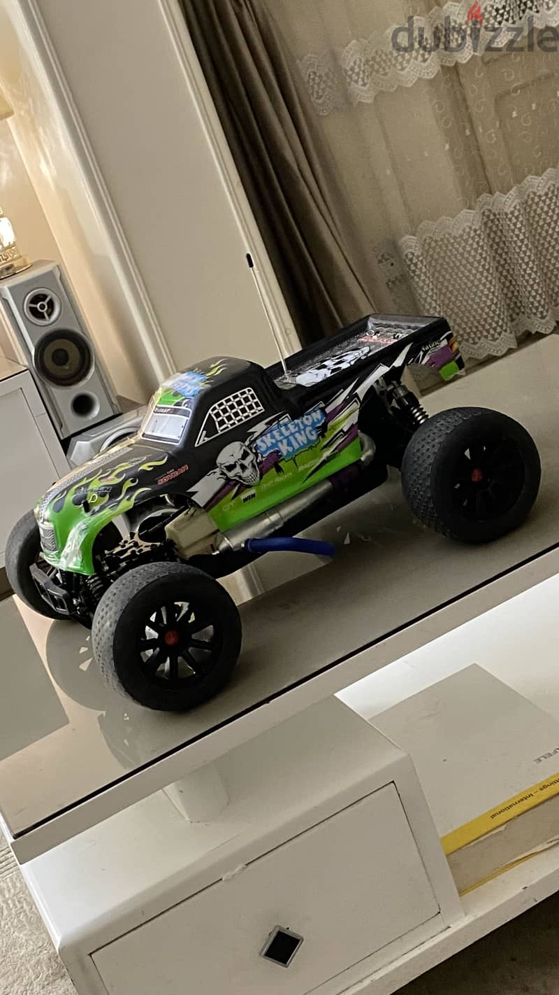 Rc car thunder tiger 1/8 scale 4