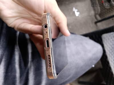 vivo Y28