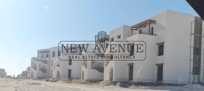 شاليه جنيور متشطب استلام 2027 للبيع في هسيندا ويست بالم هيلز الساحل الشمالي   hacienda west palm hills