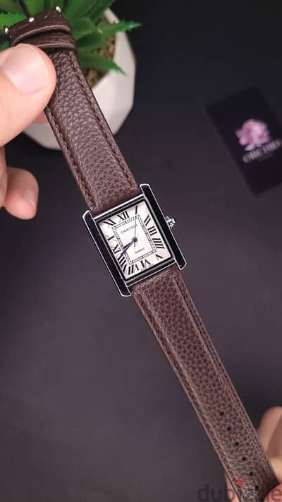C. a. r. t. i. e. r  T. a. n. k leather