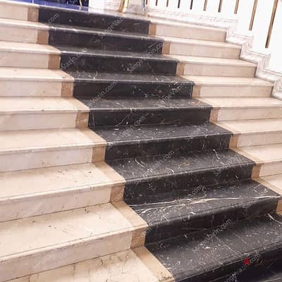 مكتب بميدان الفلكي 3 غرف بسعر 25 خطوات من ميدان التحرير ومول البستان