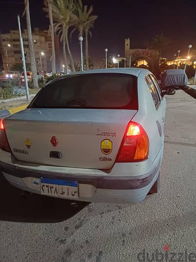 رينو كليو 2002