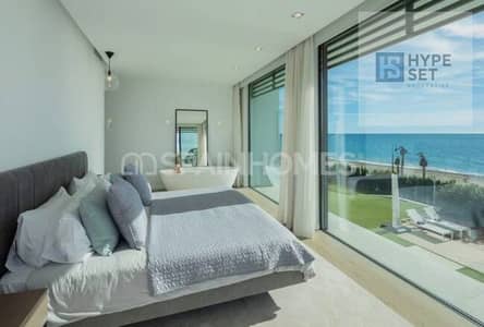 فيلا 4 plex فاخره 200 م صف أول على البحر كامله التشطيب استلام 2027 بتقسيط على 10سنين seashore hyde park راس الحكمة