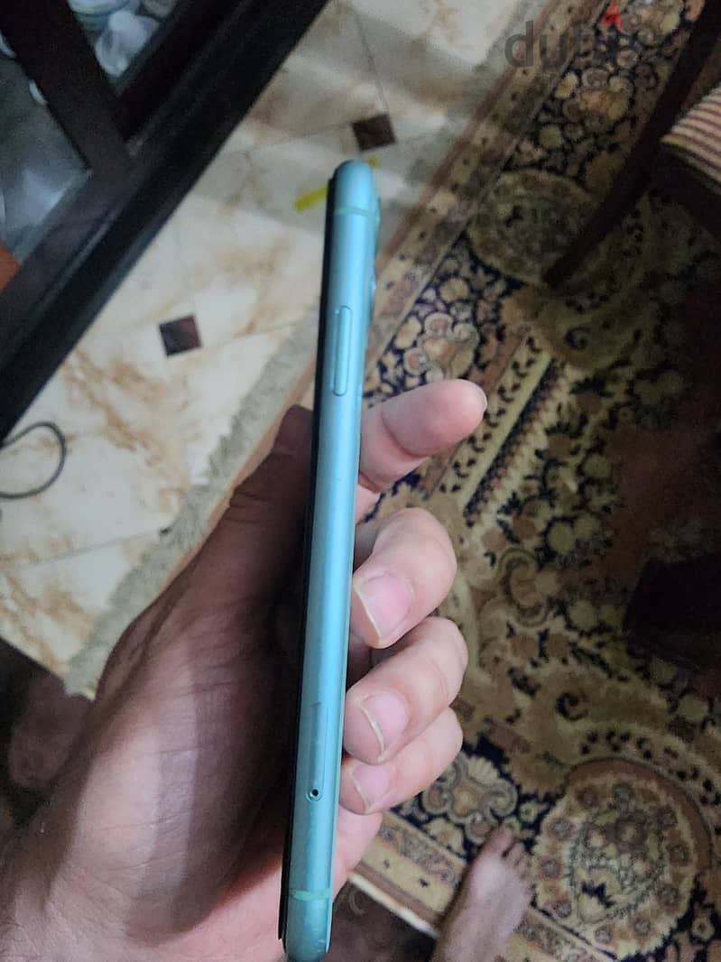 Apple - iPhone 11 4