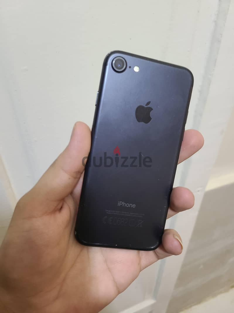 Apple - iPhone 7 3