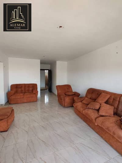 For sale in Madinaty, 116m², fourth floor in B12, with a down payment of 4,850,000 and the remaining balance payable in installments over 4 years, dir