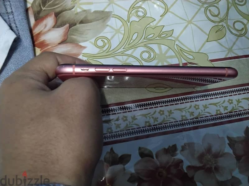 Apple - iPhone XR 1