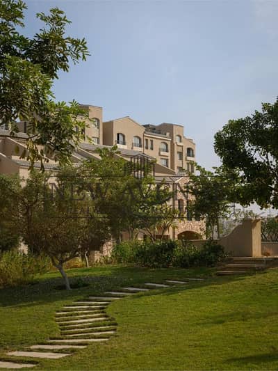 Townhouse 265 sqm flexi finished prime locations greenery view Ready to move for sale in green square Mostakbal City