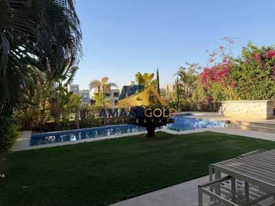 فيلا مستقلة مفروشة للإيجار في بالم هيلز القاهرة الجديدة pk2 حمام سباحة خاص  600م أرض  4 غرف نوم   بالقرب من الجامعة الأمريكية
