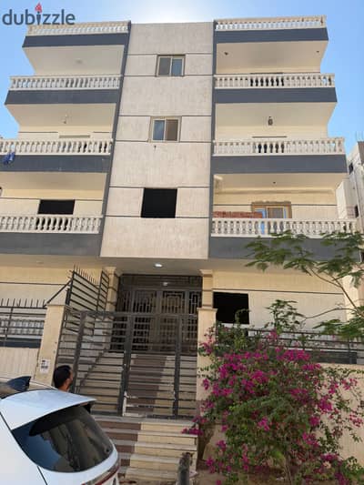  السياحية أ – حدائق أكتوبر، بالقرب من طريق الفيوم، طريق الواحات، الممشى السياحي، النهر الأخضر، وجميع الخدمات والمواصلات، وبجوار كمبوند بداية.