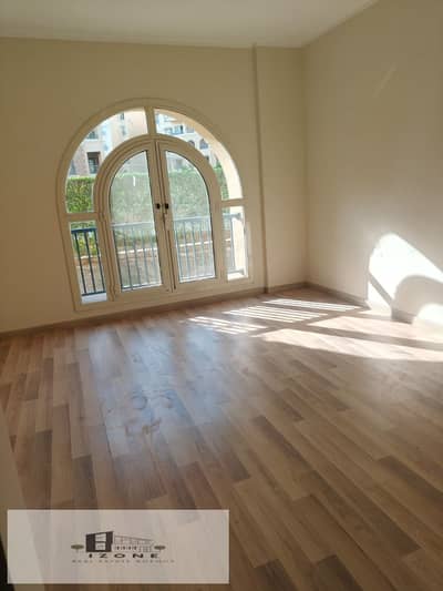 للإيجار شقة 148م بجاردن 50م | 90 Avenue