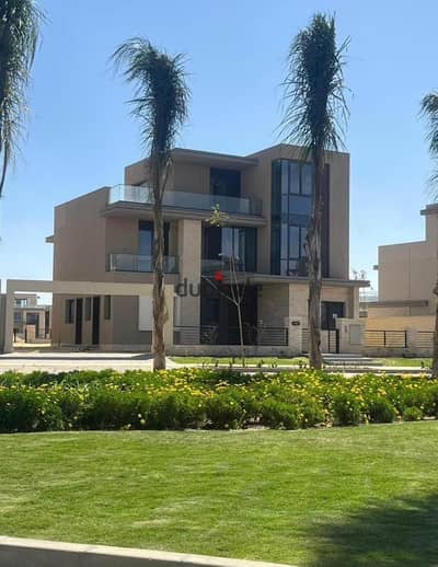 فيلا كبيرة جاهزة للسكن فى كمبوند ذا استيتس سوديك برايم لوكيشن قرب الربوه و النادى الاهلى و مطار سفنكس الدولى بقلب الشيخ زايد