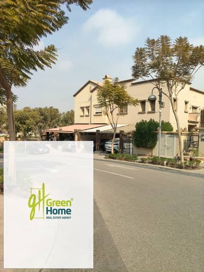 توين هاوس 4 غرف نوم متشطب للبيع في ابتاون كايرو اعمار  Uptown Cairo Emaar