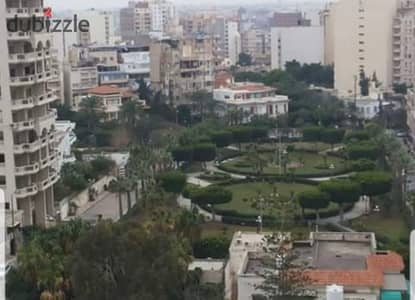 شقه للإيجار مفروشة في كفرعبده فيو علي حديقة المبي