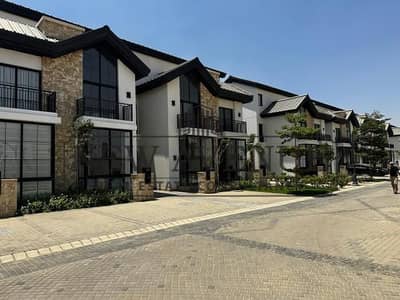تاون هاوس كورنر للبيع في كمبوند The Marq Gardens القاهرة الجديدة بحديقة 140م