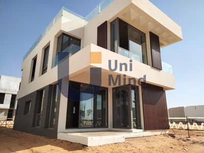 Villa for sale with quarterly installments of 660,000, delivery in two years, opposite Hyde Park in the heart of Fifth Settlement.