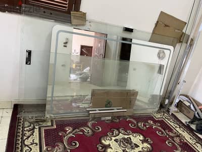 باب زجاجي