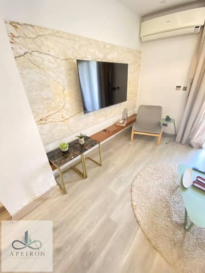 Enjoy living in a prime location within Rehab City’s Fifth Phase, in a practical and comfortable apartment ideal for individuals and small families seeking convenience and tranquility. A perfect opportunity for first tenants to experience a well-balanced