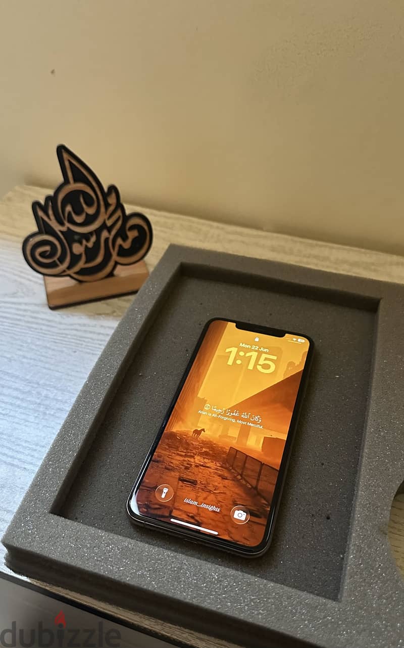 Apple - iPhone 11 Pro Max 1