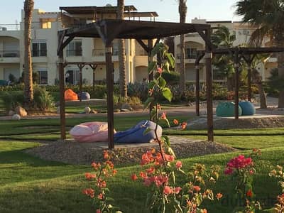 Own a High-End Chalet at an Unbeatable Price, Directly on the Red Sea in Ain Sokhna – Available for Immediate Viewing.