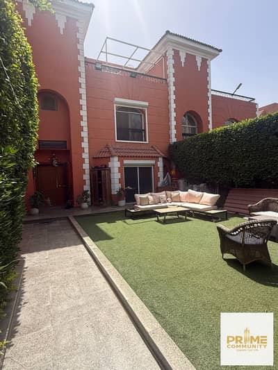 Middle townhouse fully finished ultra super lux for sale view wide landscape in Mena garden city 6 October city
