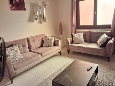انتريه من دامسون ٣ +٢ للبيع شبه جديد