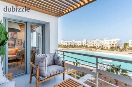 شاليه 129 متر علي الاجون تشطيب بالكامل بالتكيفات والمطبخ في الجونه للبيع داخل سوان ليك