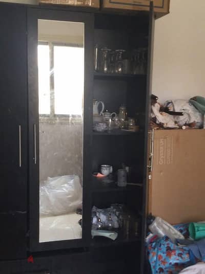 دولاب للبيع