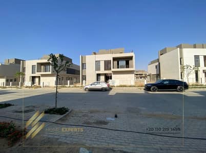 Standalone villa for sale in palm hills New Cairo _ Prime Location